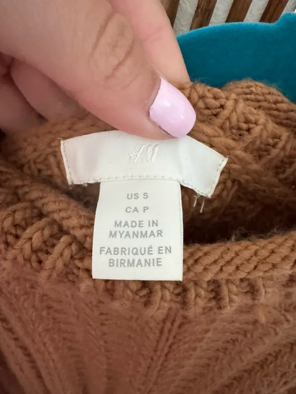 H&M Cable Knit Sweater - Image 2
