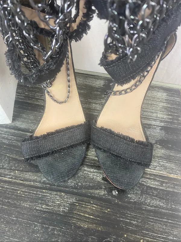 Cape Robbin Black Alza 77 Frayed Denim Spike Heel Chain Trim Gladiator Shoes 6 - Image 5