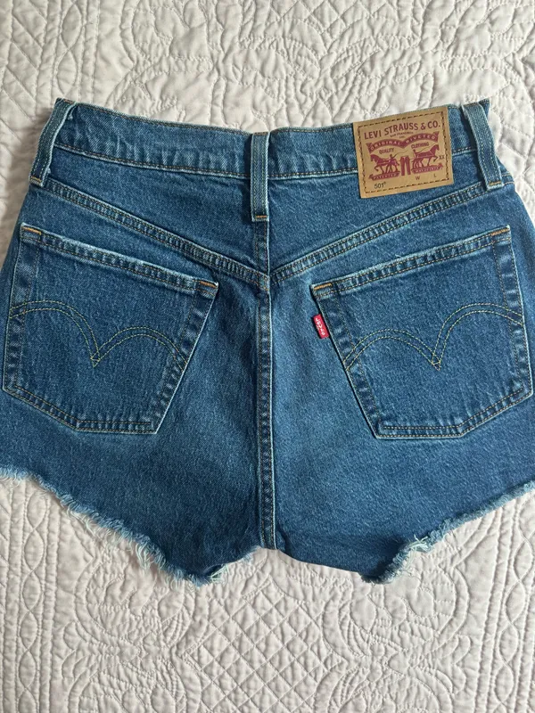 Levi’s Shorts - Image 2