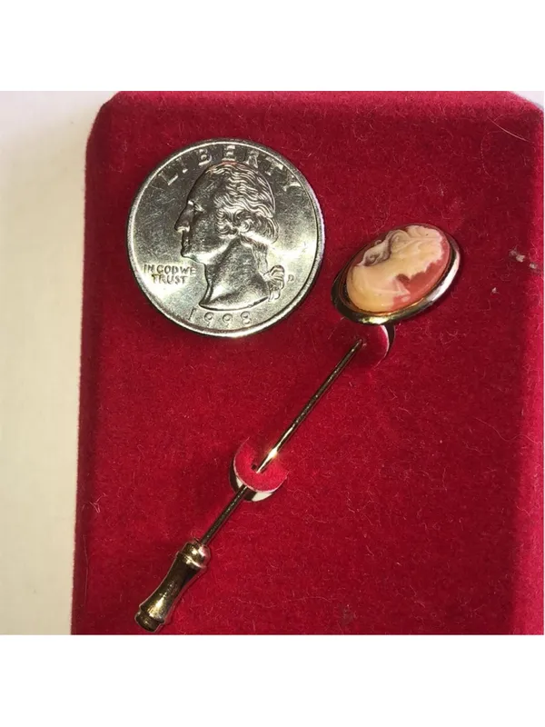 Vintage Gold Tone Cameo Stick Pin Pink - Image 3