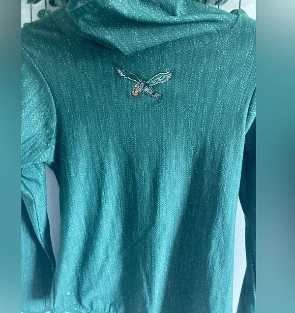 Antigua Long Sleeve Philadelphia Eagles Long Sleeve Turtle Neck top - Image 3