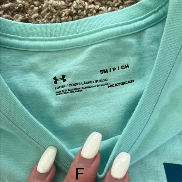 Women’s Under Armour shirt - Image 3