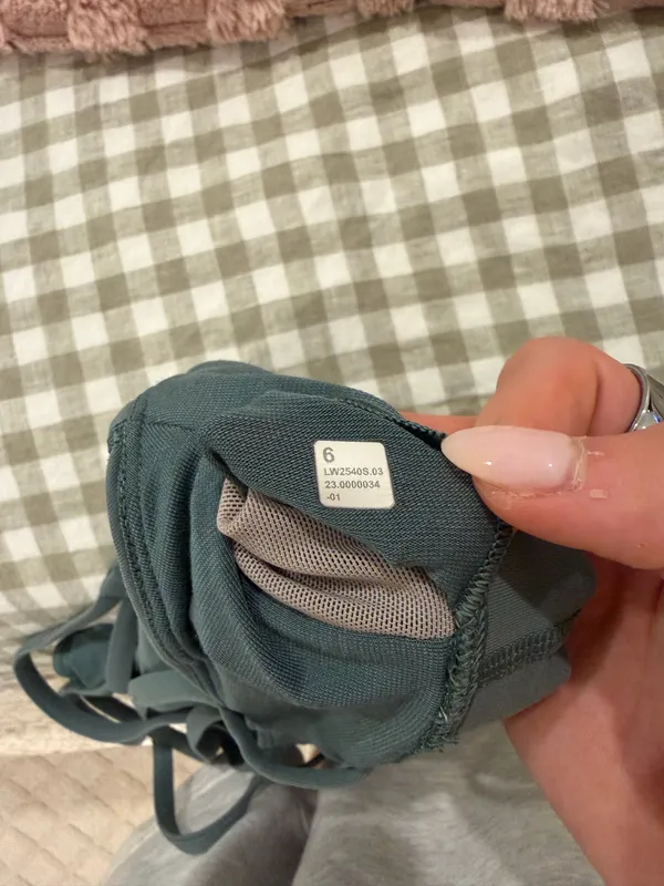 Lululemon Green Energy Bra - Image 2