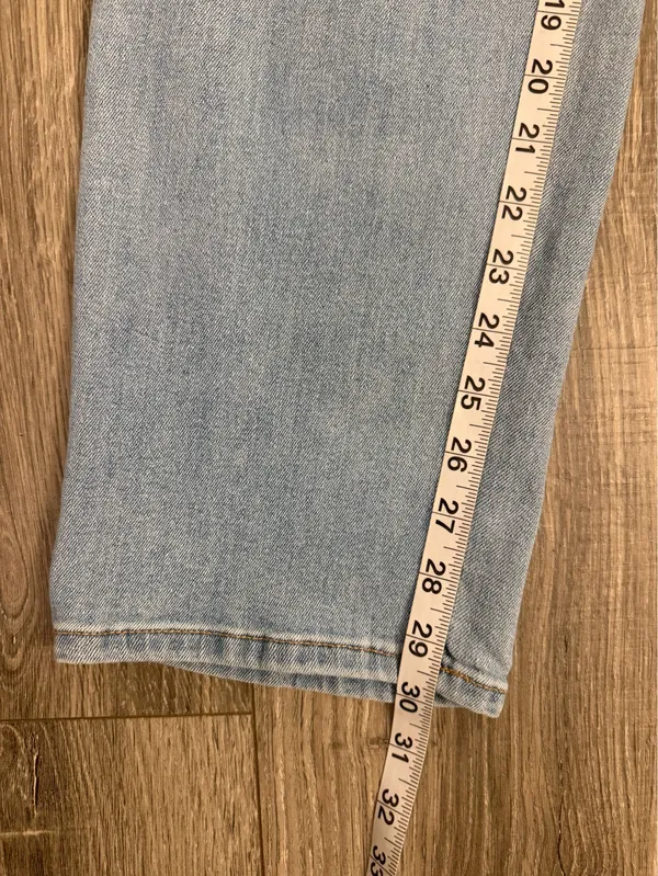 Old Navy Light Blue High Rise Loose Fit Jeans - Image 6