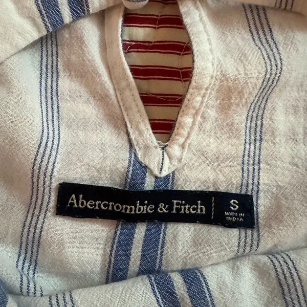 Abercrombie & Fitch Cream Sleeveless Embellished Tank Top - Image 3