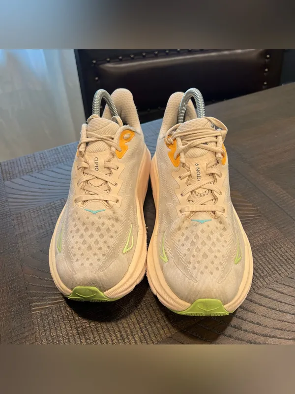 Hoka Clifton 9 Running Shoes Beige 7.5 B Women - Image 2