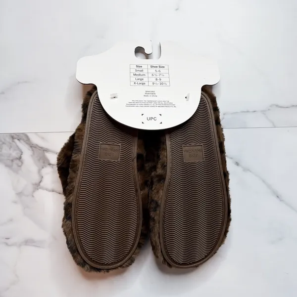 True Religion Leopard Slippers - Image 3