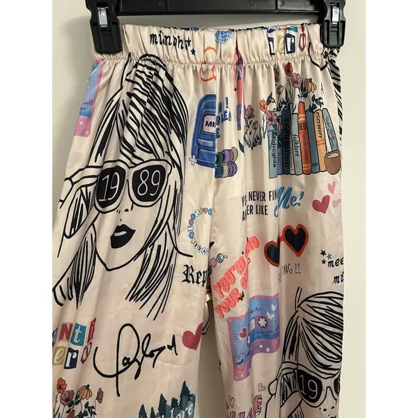 TAYLOR‎ SWIFT ERAS TOUR Pajama Pant Long Sleeve Set Small Pink Satin Swiftie - Image 6