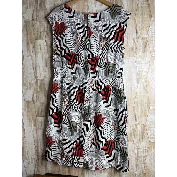 Ann Taylor LOFT Size L Abstract Tropical Leaf‎ Print Shift Dress Safari - Image 2