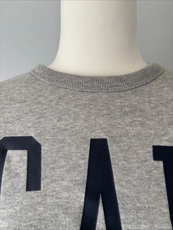 GAP Gray Logo Sweatshirt Size Small (Oversized Fit) Cozy Casual Athleisure - Image 3