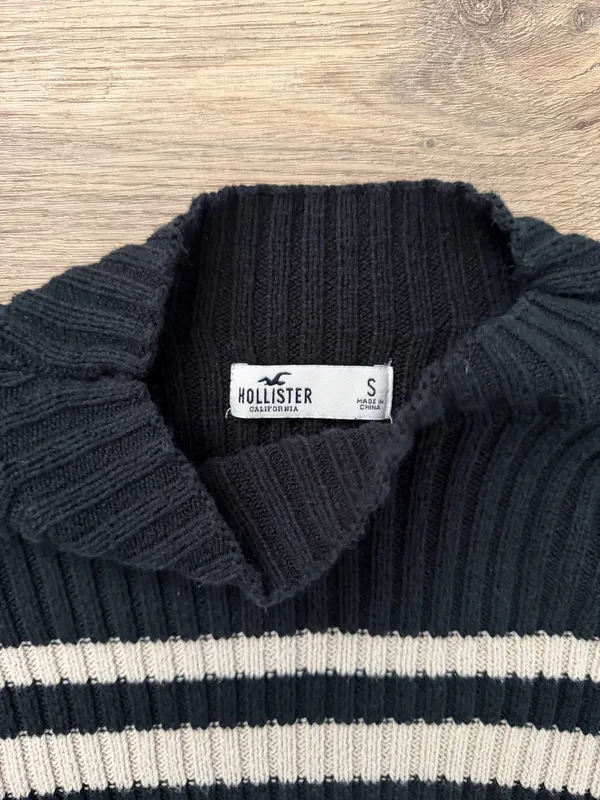 Hollister striped ribbed mock sweater - Image 2