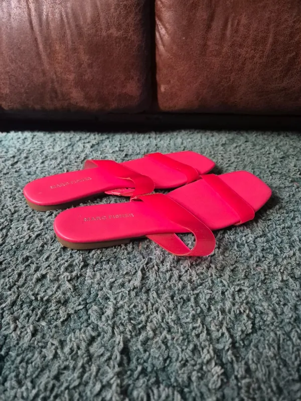 Marc Fisher Jelly Sandals 9M - Image 7