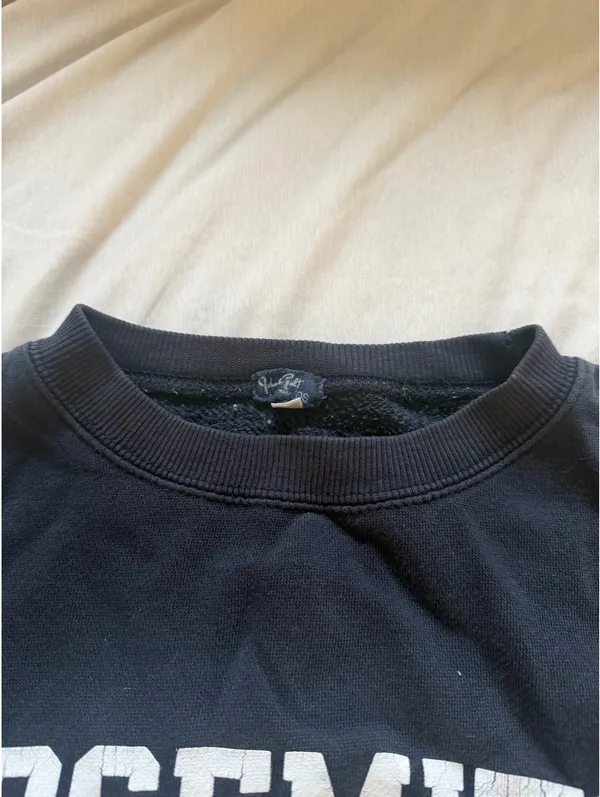 Brandy Melville Yosemite Crewneck - Image 4