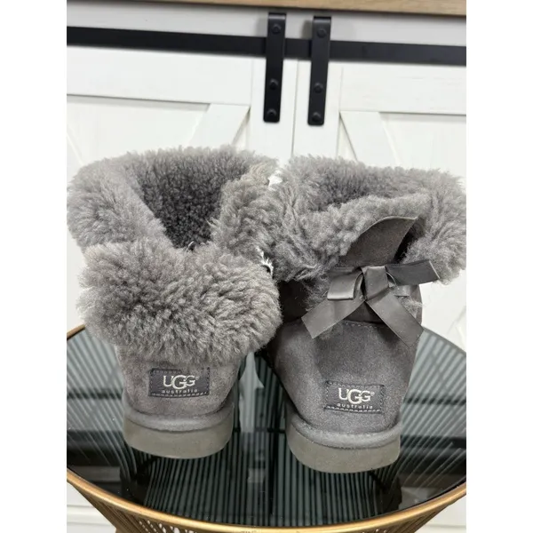 UGG Australia Mini Bailey Bow Grey Suede Ankle Boots Women’s Size 9 US 1005062 - Image 4