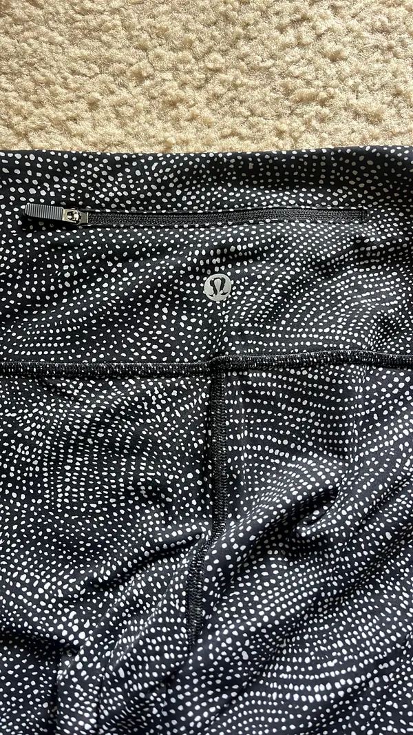 Lululemon Leggings - Image 4