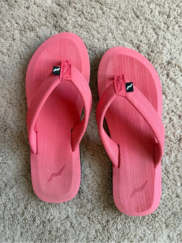 Pink Flip Flop Sandals with Wave Logo Size 7.5 - Image 3