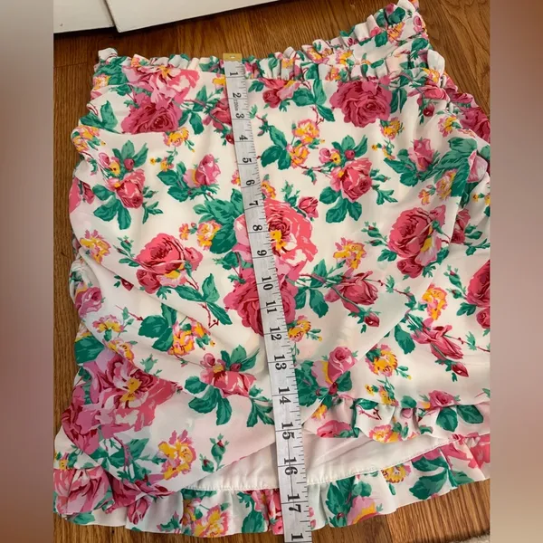 For Love & Lemons Becca Mini Skirt in Ivory With Pink Flowers size Medium - Image 5