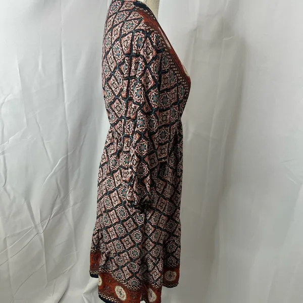 Renee C deep v neck dress size large - Image 15