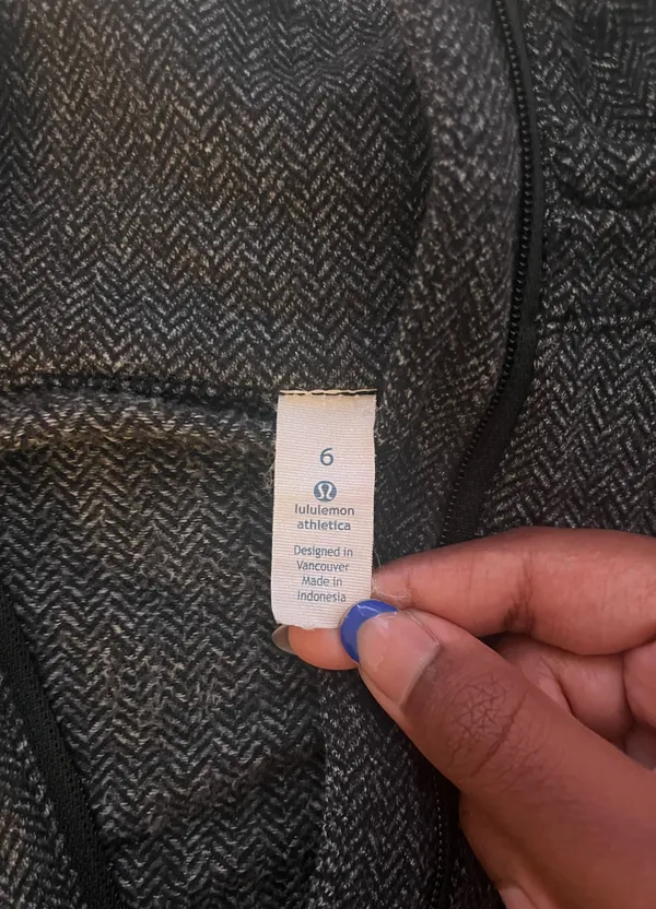 Lululemon Quarter-Zip Pullover - Image 3