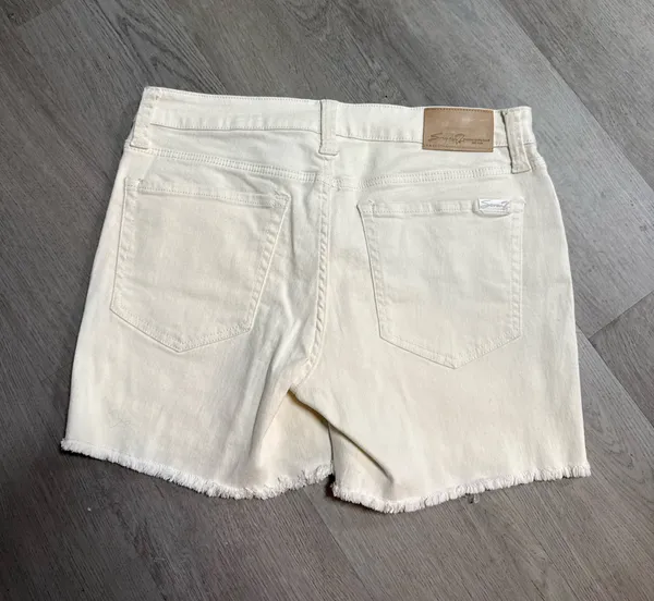 Seven7 Weekend Denim Shorts - Image 5