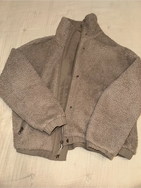 Vuori Sherpa Fleece Zip-Up Jacket size XS - Image 2