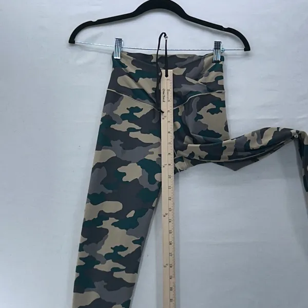 Aerie Crossover‎ Leggings Camo Medium - Image 11