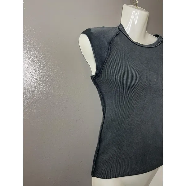 We The Free Shirt Womens XS Gray Ribbed Cap Sleeve Crew Neck Knit Stretch Top - Image 4