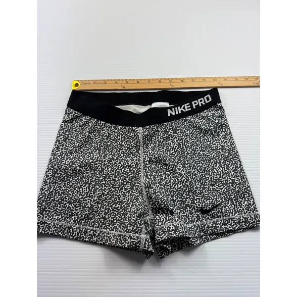 Nike Pro Women Leopard Print Compression Shorts Black White Size L 3in‎ Inseam - Image 3