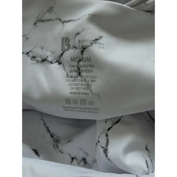 BuffBunny Limitless White Marble Size M Seamless Pocket Biker 4" Inseam‎ Shorts - Image 2