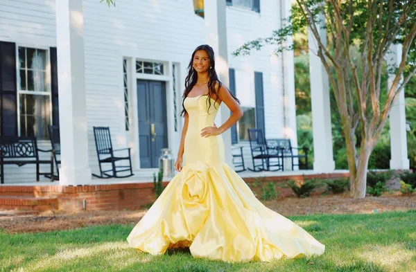 Sherri Hill Prom dress size 00 yellow rose strapless dress - Image 2