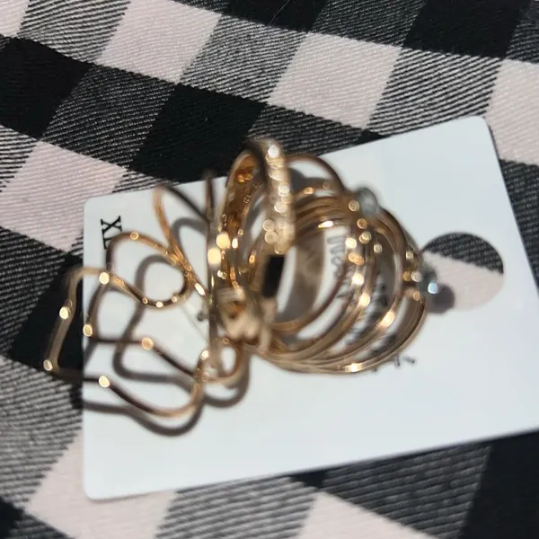 Two sets of stackable goldtone rings size 9 Gold - Image 6