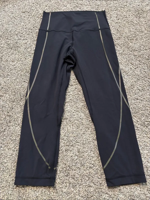 Lululemon Align High-Rise Crop 21" *Gold size 6 - Image 3