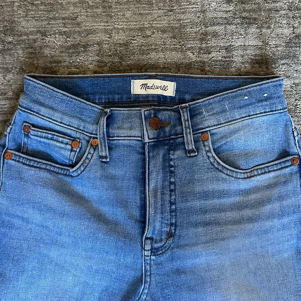 Madewell Mid-Rise Kick Out Crop Jeans - Image 2