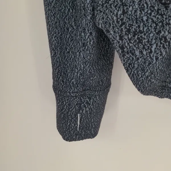 Lululemon Pick Up The Pace Long Sleeve‎ SIze 8 Luon Spray Jacquard Blue Black - Image 15