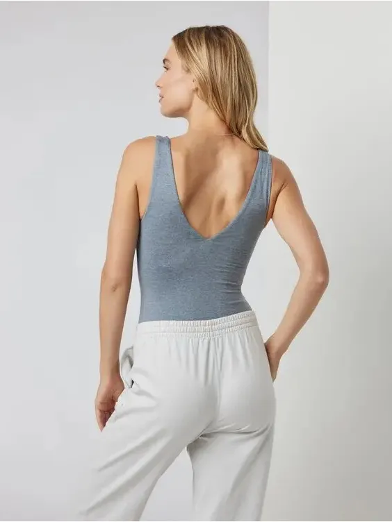 NWT Vuori Halo Bodysuit size Medium - Image 2