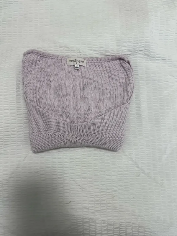 Vestique Cropped Sweater - Image 3