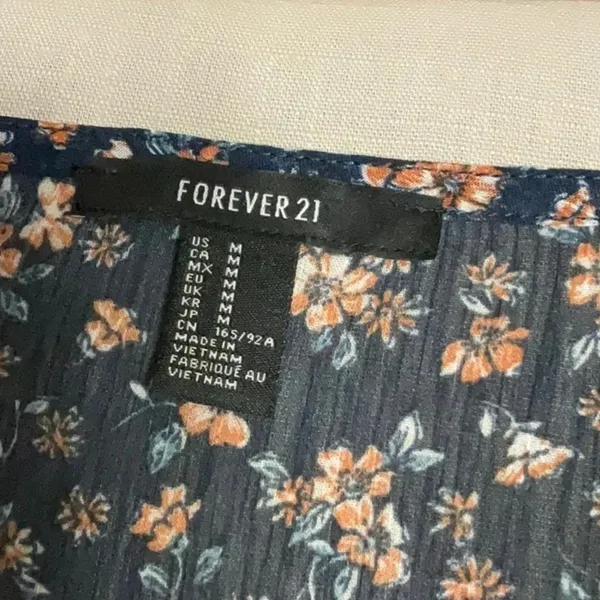 Forever 21 - Image 6