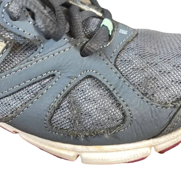 New Balance Women’s Gray 635 Low Top Lace-Up Athletic Sneakers Size 6.5 - Image 9