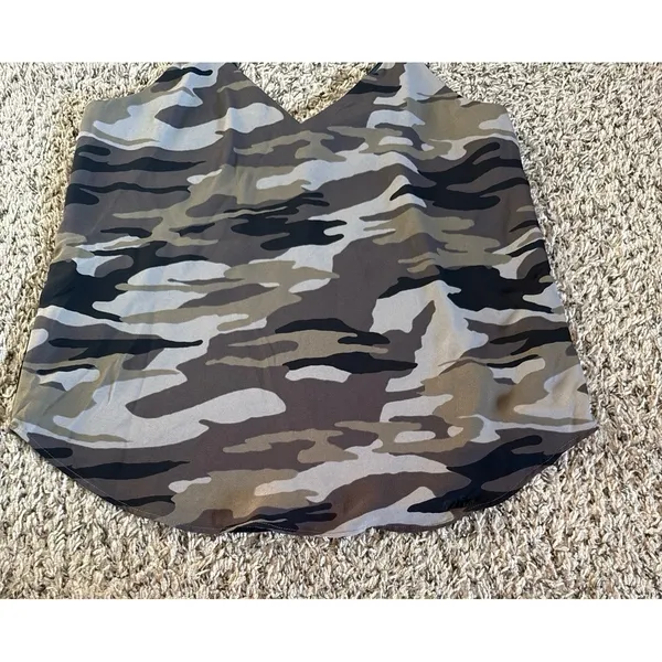 Express Women's Camo‎ Cami Tank Top Size Small - Image 4