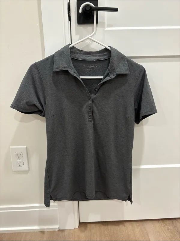 Travis Mathew Featherweight Active Polo Size Small - Image 2