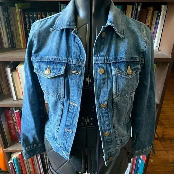Madewell distressed normcore M classic denim jacket - Image 2