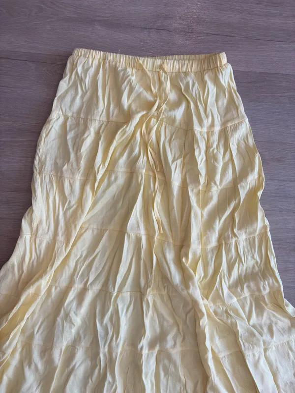 Amazon Yellow Maxi Linen Skirt - Image 2