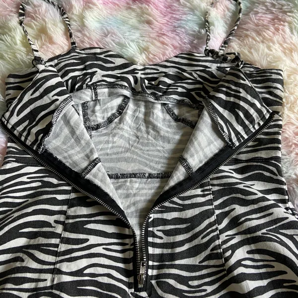 Zebra Print Sleeveless Dress - Image 3