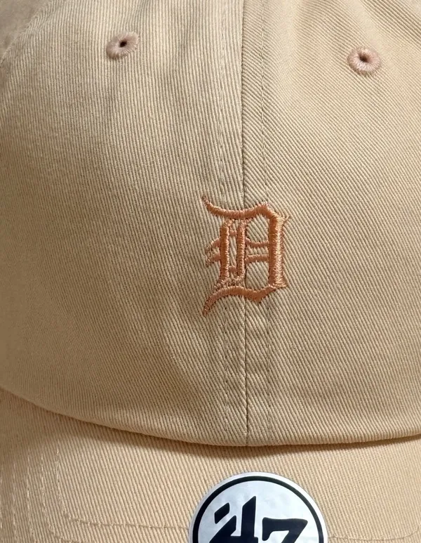NEW 47 Brand Detroit Tigers Base Runner Clean Up Hat in Apricot - Image 3