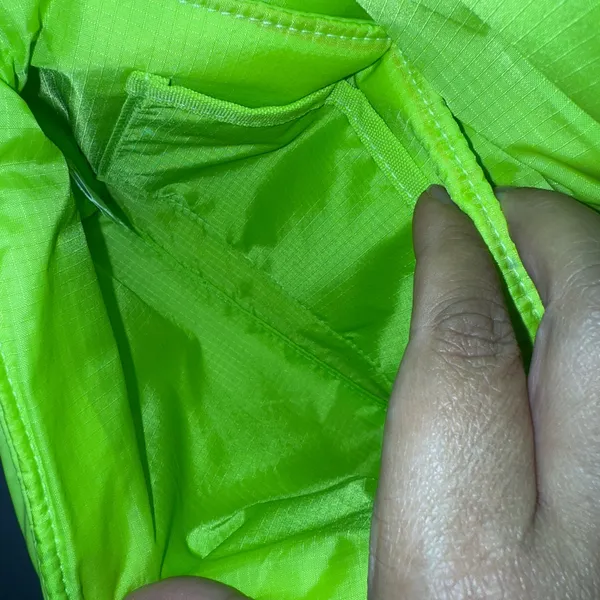 UGG Women's Dalton Crossbody Nylon Handbag‎ Purse - Key Lime - Image 7