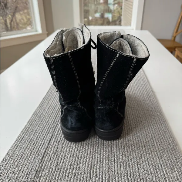 Vintage SO Black Suede Leather Sherpa Lined Winter Snow Boots Size 8M - Image 5