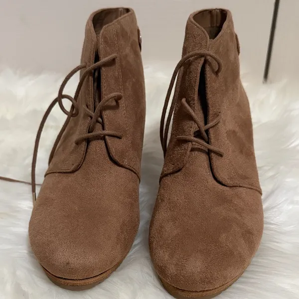 💙💖 Dr. Scholl's Brown Conquer Faux Suede Comfort Wedge Ankle‎ Booties - Image 2