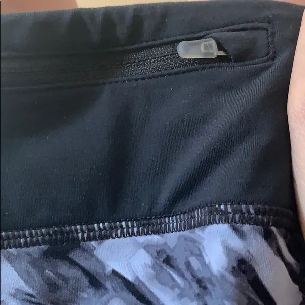 Nike Epic Luxe Patterned Cropped‎ Leggings size M - Image 5