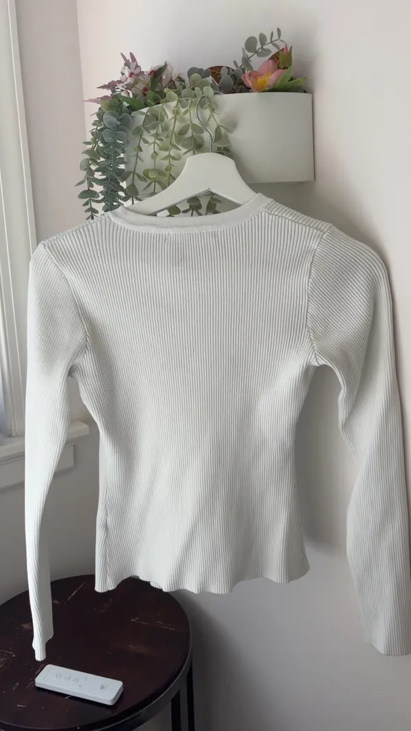 Altar'd State white ribbed knit cardigan with buttons, size M - Image 3