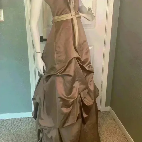 DAVIDS BRIDAL WOMENS BEAUTIFUL MOCHA FORMAL/Prom DRESS SIZE 10 K-8 - Image 6